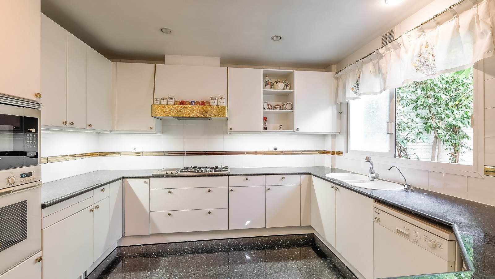 app.mge-alt - casa-cavallers-1897