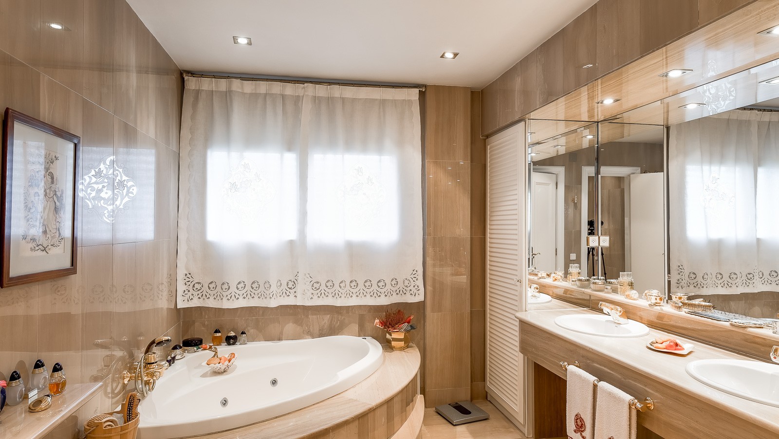 app.mge-alt - casa-cavallers-1897