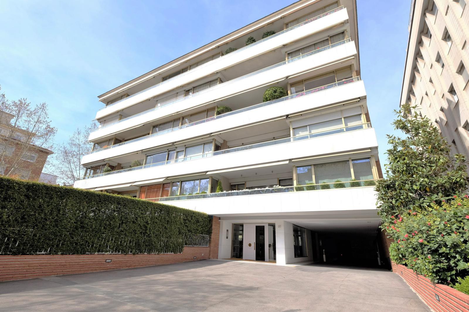 MG Inmobiliaria Barcelona - pau-alcover-tres-torres