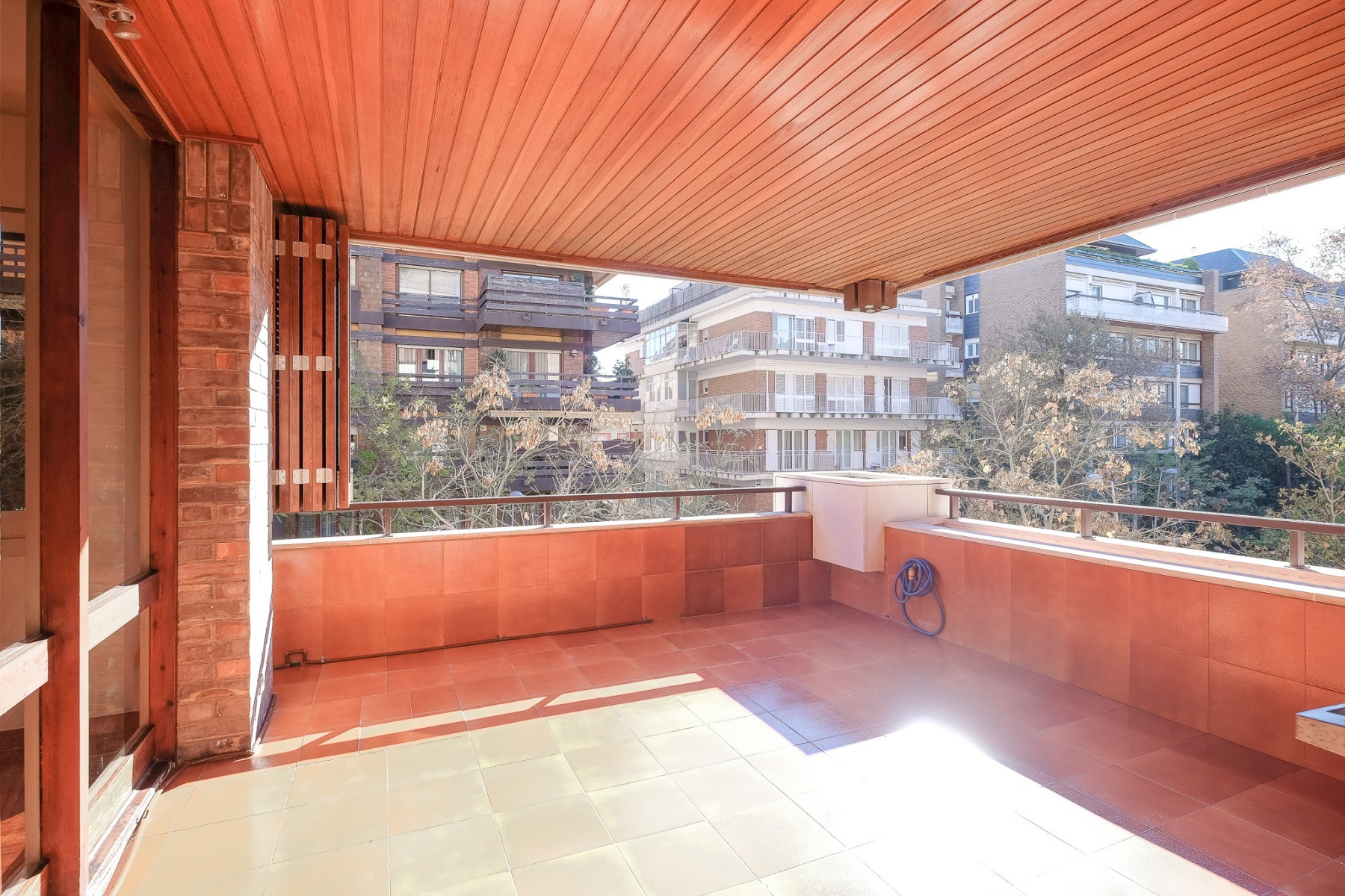 MG Inmobiliaria Barcelona - piso-tres-torres-1249